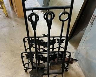 FIREPLACE TOOLS WITH STAND