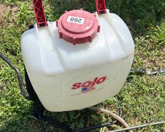 BACKPACK SPRAYER