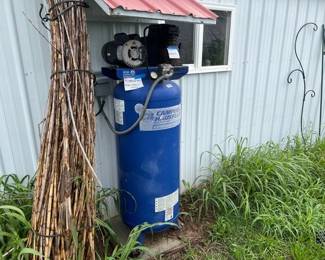 CAMPBELL HAUSFELD 60 GAL COMPRESSOR