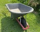 TRUE TEMPER WHEELBARROW