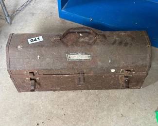 METAL CRAFTSMAN TOOLBOX