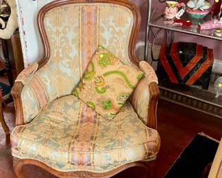 Classic arm chair