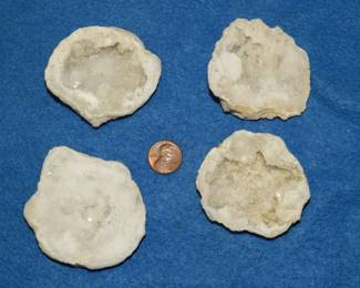Lot 353. Sahara Geodes. Total weight .65 lb.