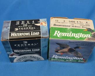 Lot 125. 50 mixed 12-gauge rounds, most appear to be 4-shot steel