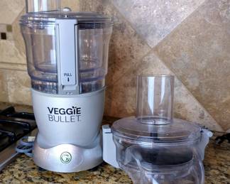 Veggie Bullet Food Processor with Slicing/Shredding Attachment