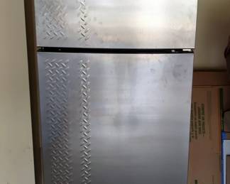 Gladiator Stainless Steel Refrigerator, 19 Cu. Ft.