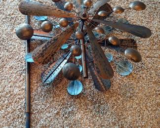 Kinetic Metal Garden Wind Spinner with Stake