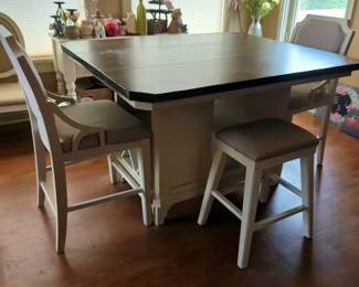 Avalon Kitchen Island with 2 Chairs & 2 Stools