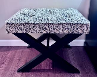 Ottoman / Bench