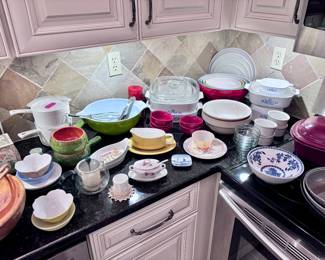 Kitchen Items, Pyrex, Pottery, Corning Ware