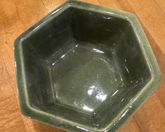 Haeger Pottery 4002 green hexagonal planter 