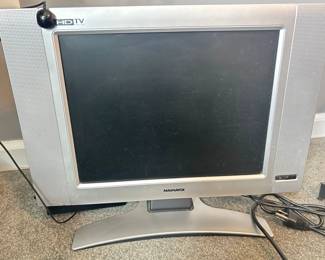 Magnavox 15" 720p HDTV LCD TV 