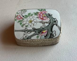 3.5" Chinese Old White Base Pink Flower Graphic Porcelain Art Pewter Box 