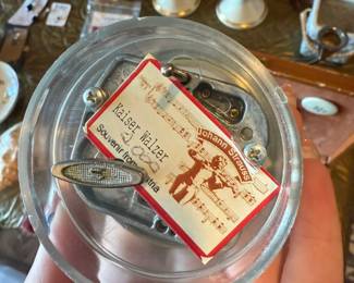 Kaiser Walzer souvenir music box 