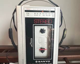 Sanyo M-G41 AM/FM Portable Cassette Player 