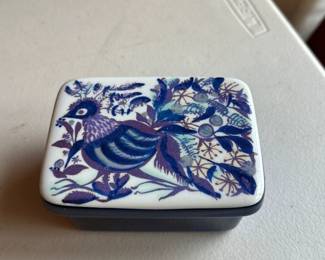 Royal Copenhagen Tenera Series Lidded box 