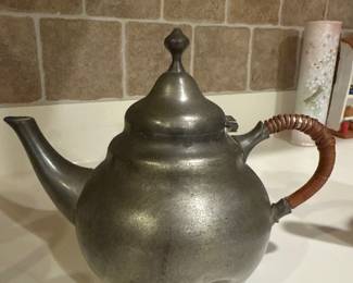Pewter teapot 
