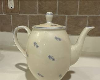Rosenthal Selb Germany "Winifred" Large Coffee Pot 