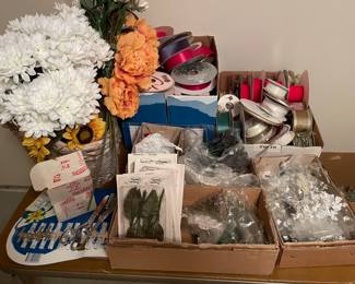 Lots of floral items