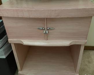 Kroehler nightstand with matching dresser