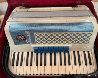 Scandalli Italian piano accordian