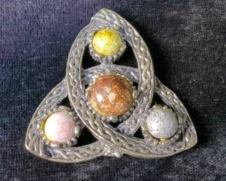 Fashion Earrings and Brooches, Approx. 15 Pairs