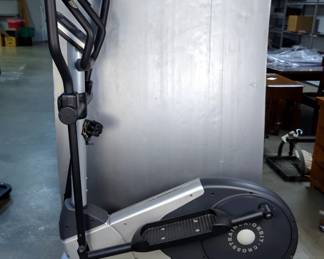 Bremchey Sport Orbit Pacer Cross Trainer Machine