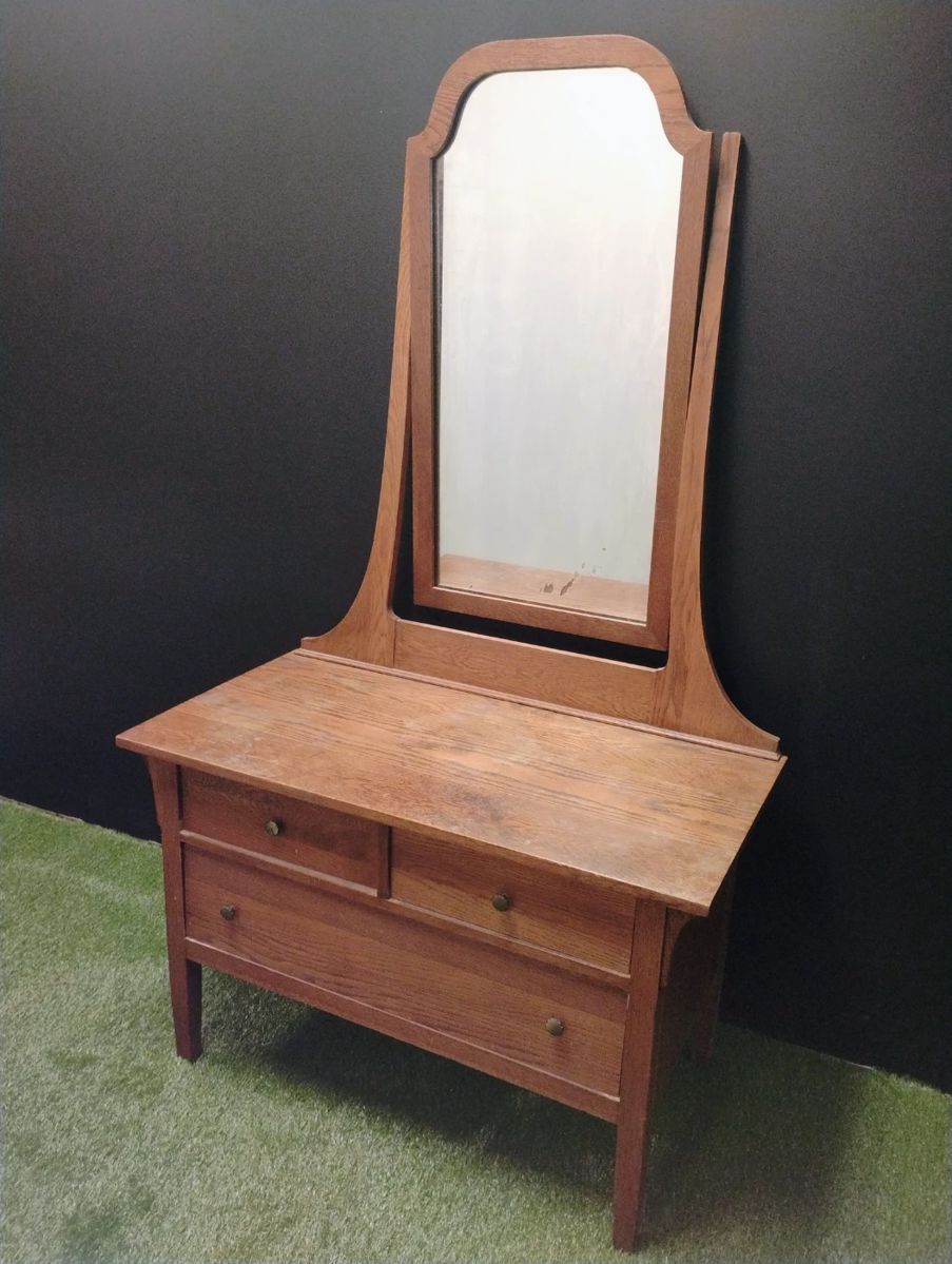 ANT DRESSER