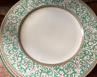 Wedgewood Praze arabesque china set