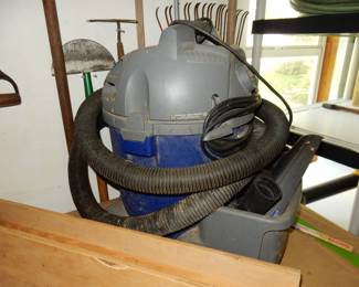 Shop vacuum with bags!