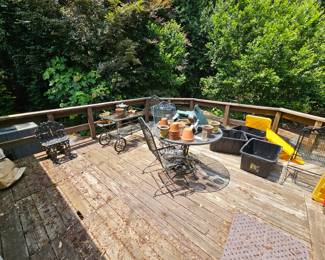 Metal outdoor furniture, planting pots