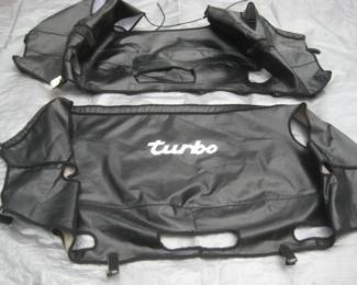 2 PORSCH 911 bras in very good condition.