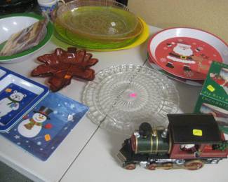 Holiday plastic dishes and much more...