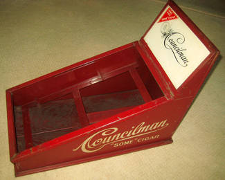 Vintage Humidor counter top cigar dispenser. Councilman “SOME” cigar, excellent condition.
