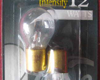 Application: Appliance/ Indicator.
Base: Single Contact Bayonet (B15) * Bulb Type: S8 * Watts: 12 Initial lumens: 200.