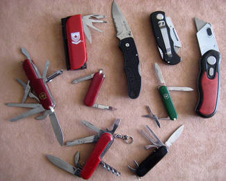 Collection of pocket knifes not all pictured.