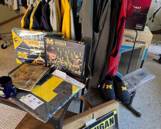 Sorry STATE fans - This Was A "U of M" HOME! This is a collection of the items for sale, most with tags!