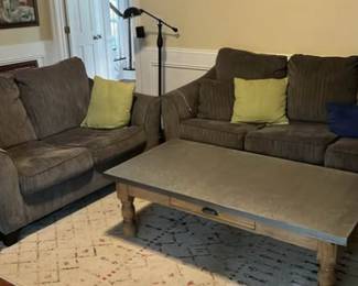 Pottery Barn coffee table with gray sofa in excellent condition