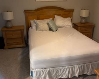 Queen bedroom set (mattress not included)