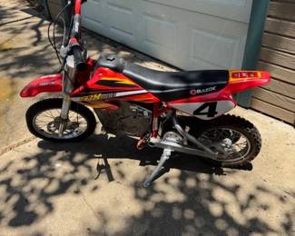 Razor dirt bike