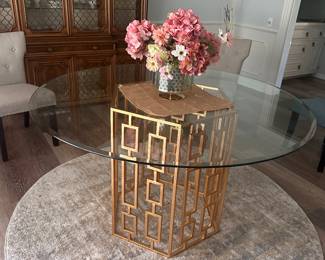 Glass round table