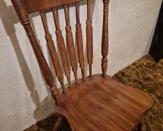 Chairs that go with maple table
