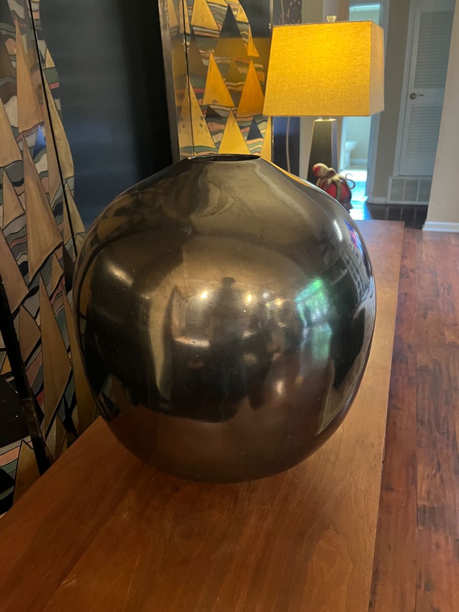 Large Mata Ortiz vase