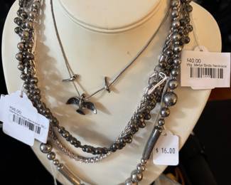 Vtg Metal Birds Necklace, Sterling Chain Necklace (BL)