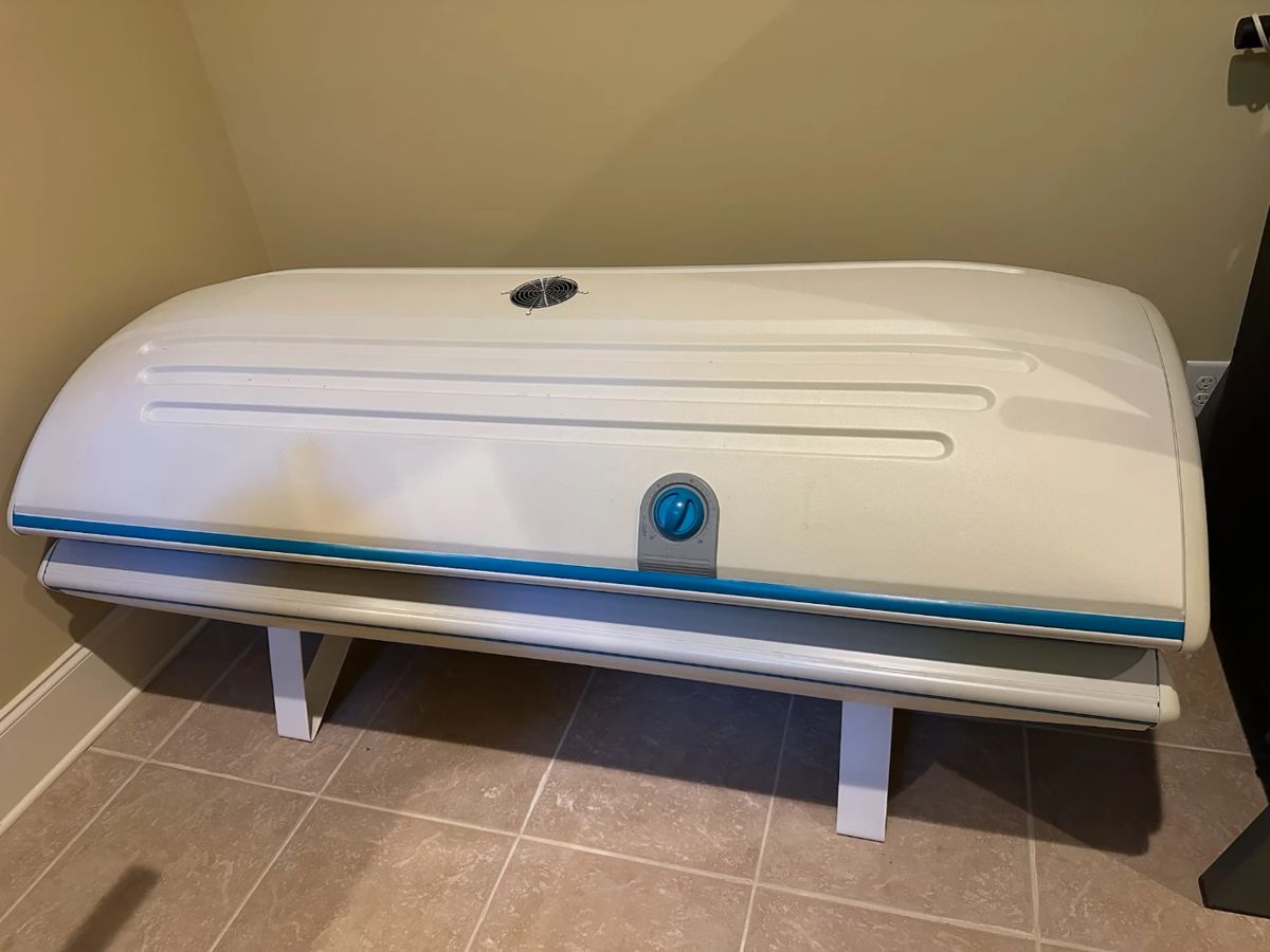SunQuest tanning bed