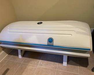 SunQuest tanning bed