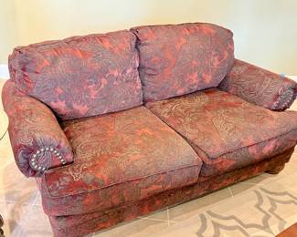 Loveseat/Sofa