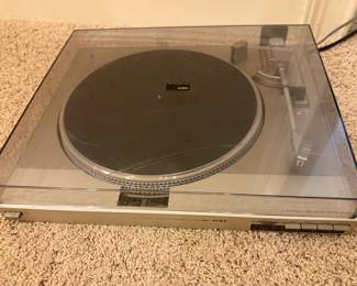 Aiwa Turntable D60