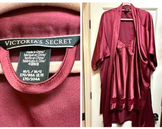 Victoria's Secret - Chemise and Robe