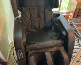 Shiatsu Gravity Massage Chair